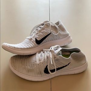 Nike Free Flexible Natural Running Shoes